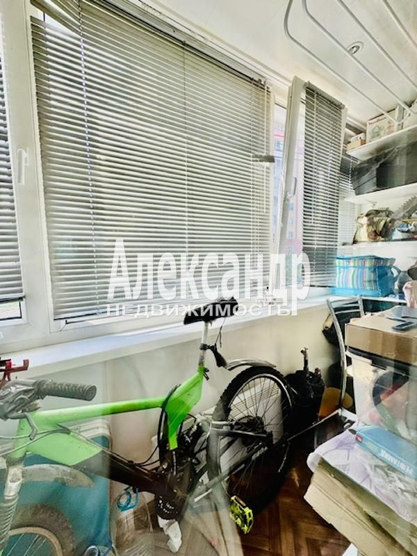 2-комнатная квартира (53м2) на продажу по адресу Ленинградская область, Выборг, улица Аристарха Макарова, 7— фото 11 из 15