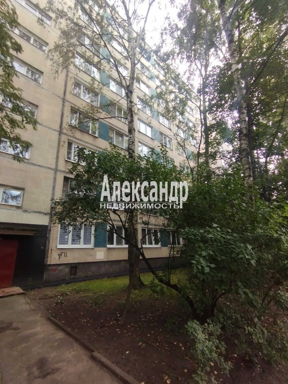 Комната в 2-комнатной квартире (44м2) в аренду по адресу Санкт-Петербург, Серебристый бульвар, 12к1— фото 12 из 13