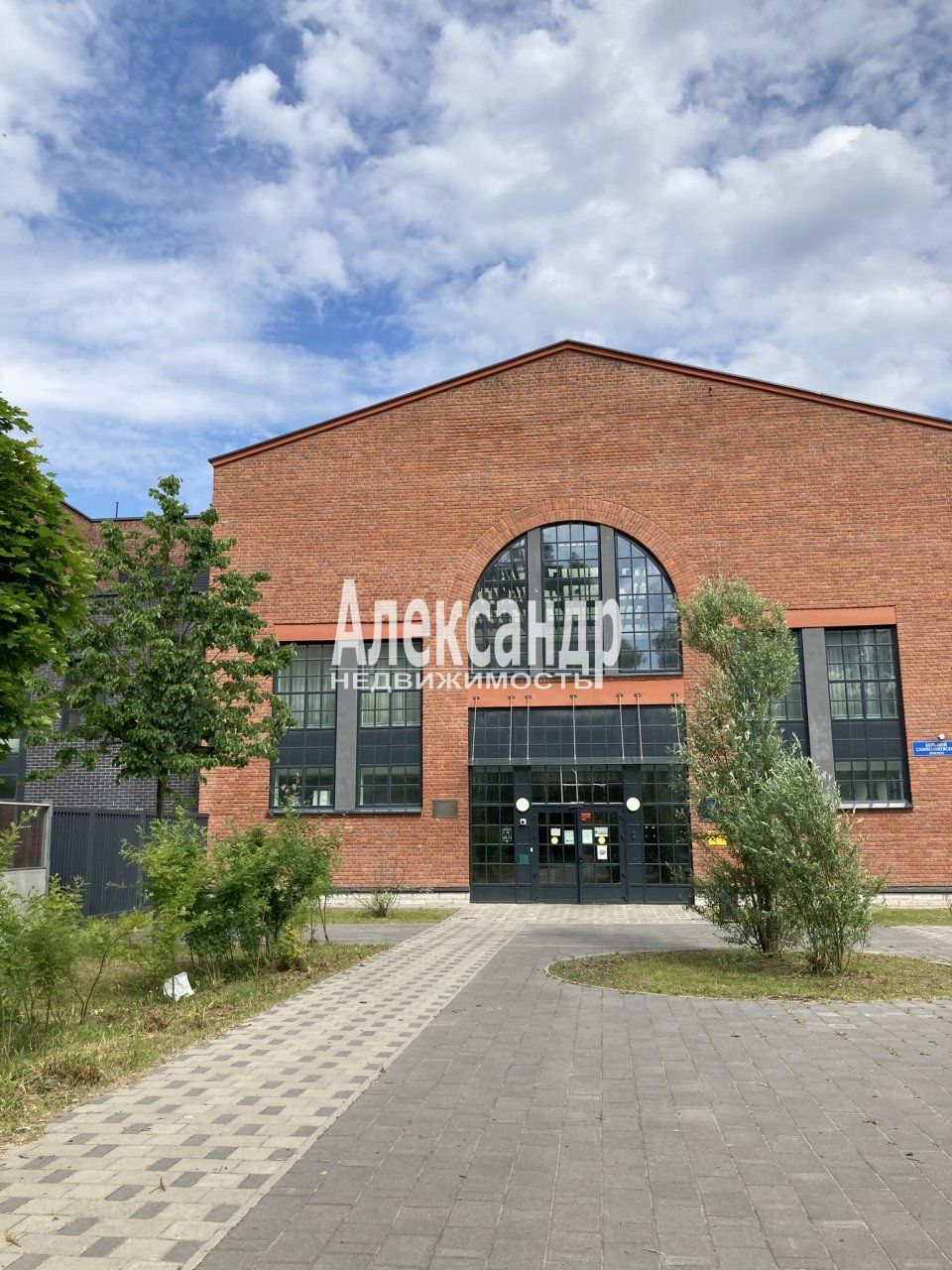 3-комнатная квартира (70м2) на продажу по адресу Санкт-Петербург, улица Александра Матросова, 14— фото 20 из 21