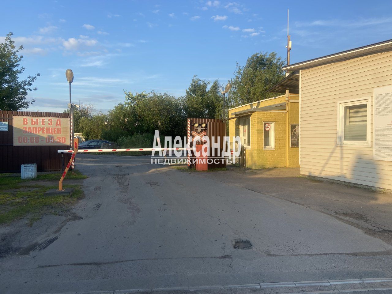 Гараж (18м2) на продажу — фото 2 из 11
