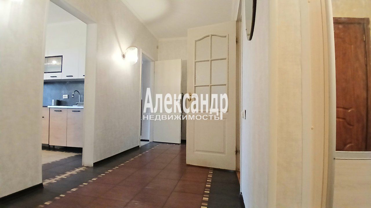 2-комнатная квартира (75м2) на продажу по адресу Санкт-Петербург, Сестрорецк, улица Воскова, 5— фото 7 из 18