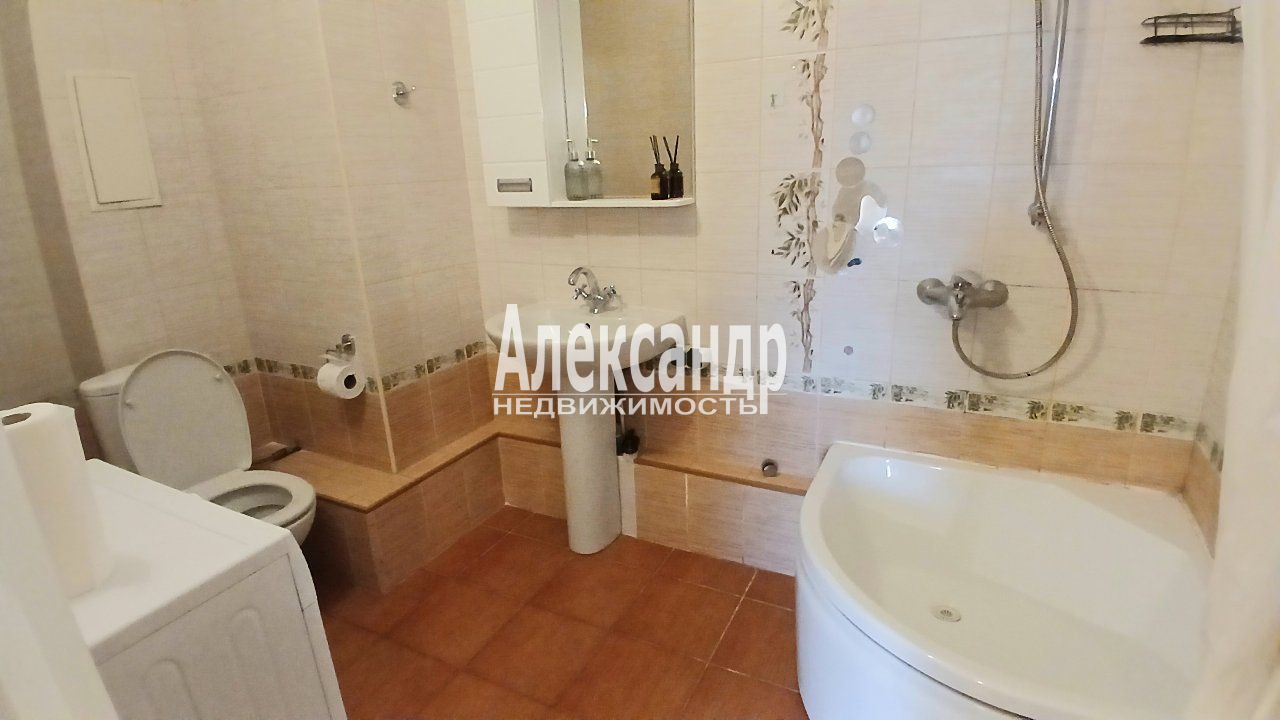 2-комнатная квартира (75м2) на продажу по адресу Санкт-Петербург, Сестрорецк, улица Воскова, 5— фото 9 из 18