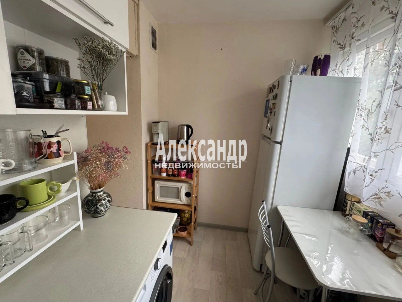 3-комнатная квартира (62м2) на продажу по адресу Санкт-Петербург, улица Кустодиева, 2— фото 8 из 16