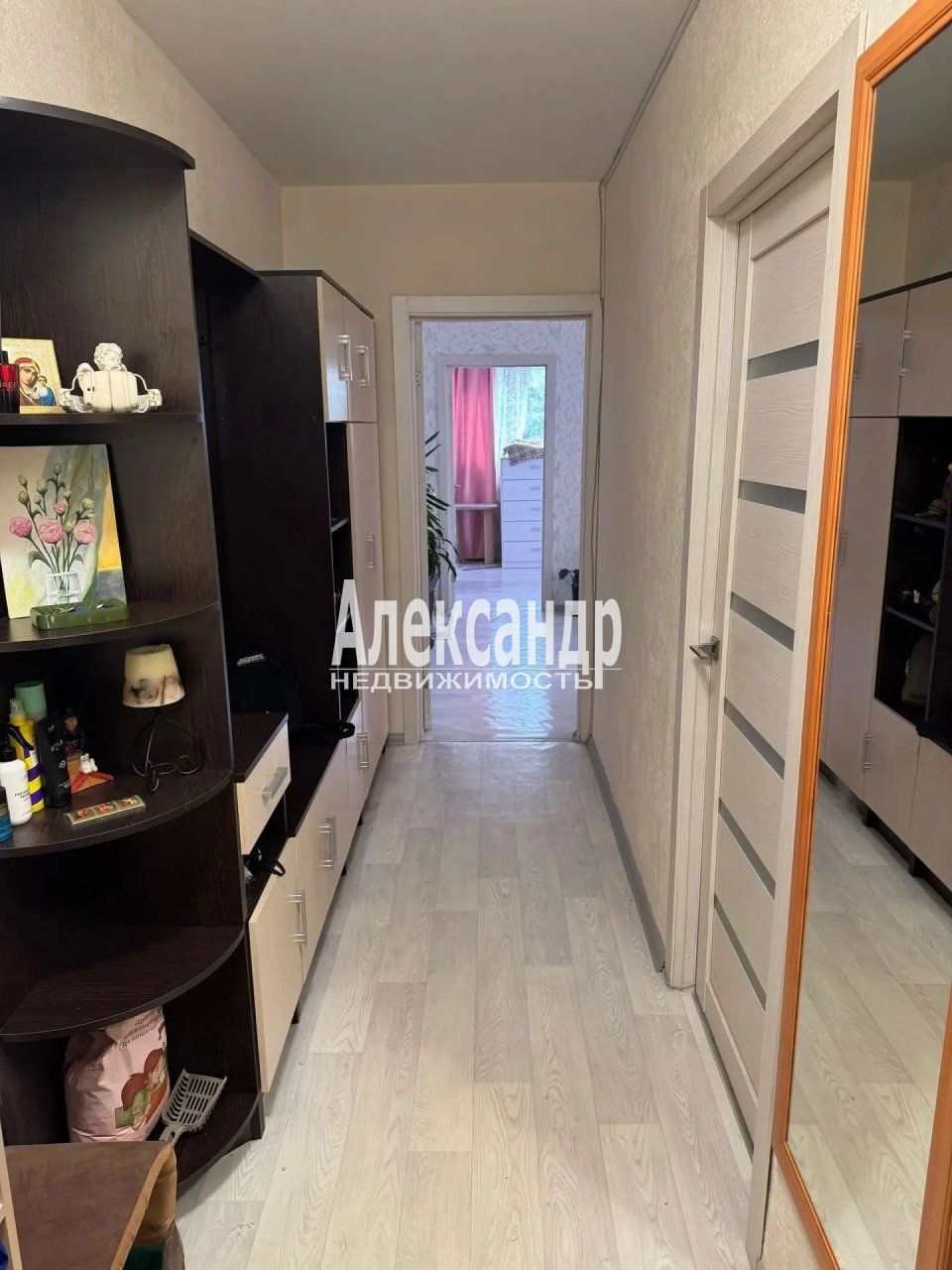 3-комнатная квартира (62м2) на продажу по адресу Санкт-Петербург, улица Кустодиева, 2— фото 11 из 16