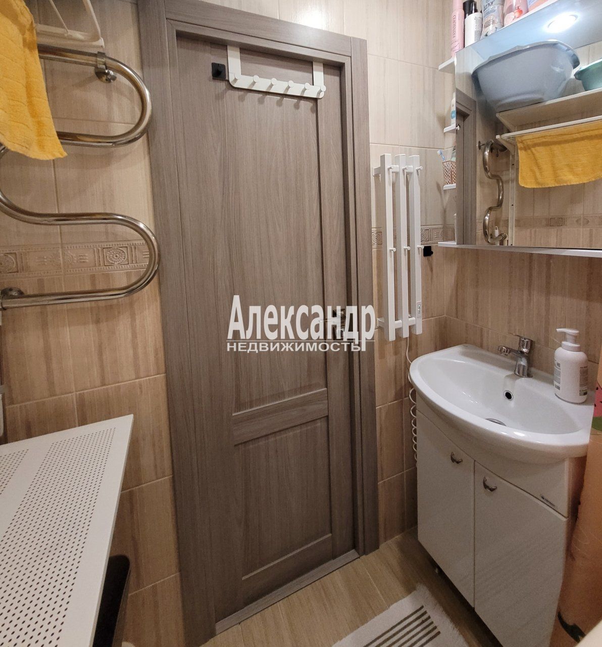 2-комнатная квартира (51м2) на продажу по адресу Ленинградская область, Выборгский район, Приморское городское поселение, посёлок Глебычево, улица Мира, 4, подъезд 4— фото 14 из 33