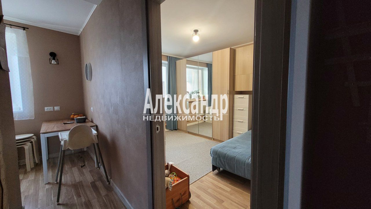 2-комнатная квартира (51м2) на продажу по адресу Ленинградская область, Выборгский район, Приморское городское поселение, посёлок Глебычево, улица Мира, 4, подъезд 4— фото 18 из 33