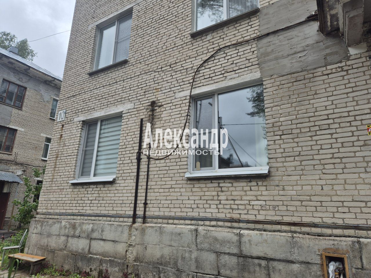 3-комнатная квартира (74м2) в аренду по адресу Санкт-Петербург, Зеленогорск, территория Красавица, 10, подъезд 1— фото 7 из 10