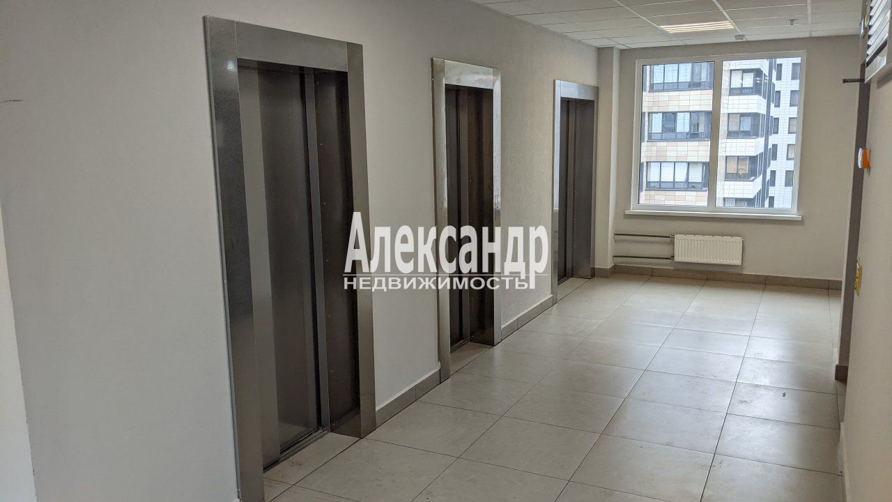 1-комнатная квартира (36м2) на продажу по адресу Санкт-Петербург, Торфяная дорога, 15к3— фото 19 из 25