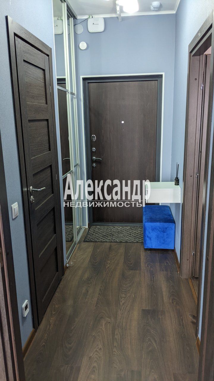 1-комнатная квартира (36м2) на продажу по адресу Санкт-Петербург, Торфяная дорога, 15к3— фото 17 из 25