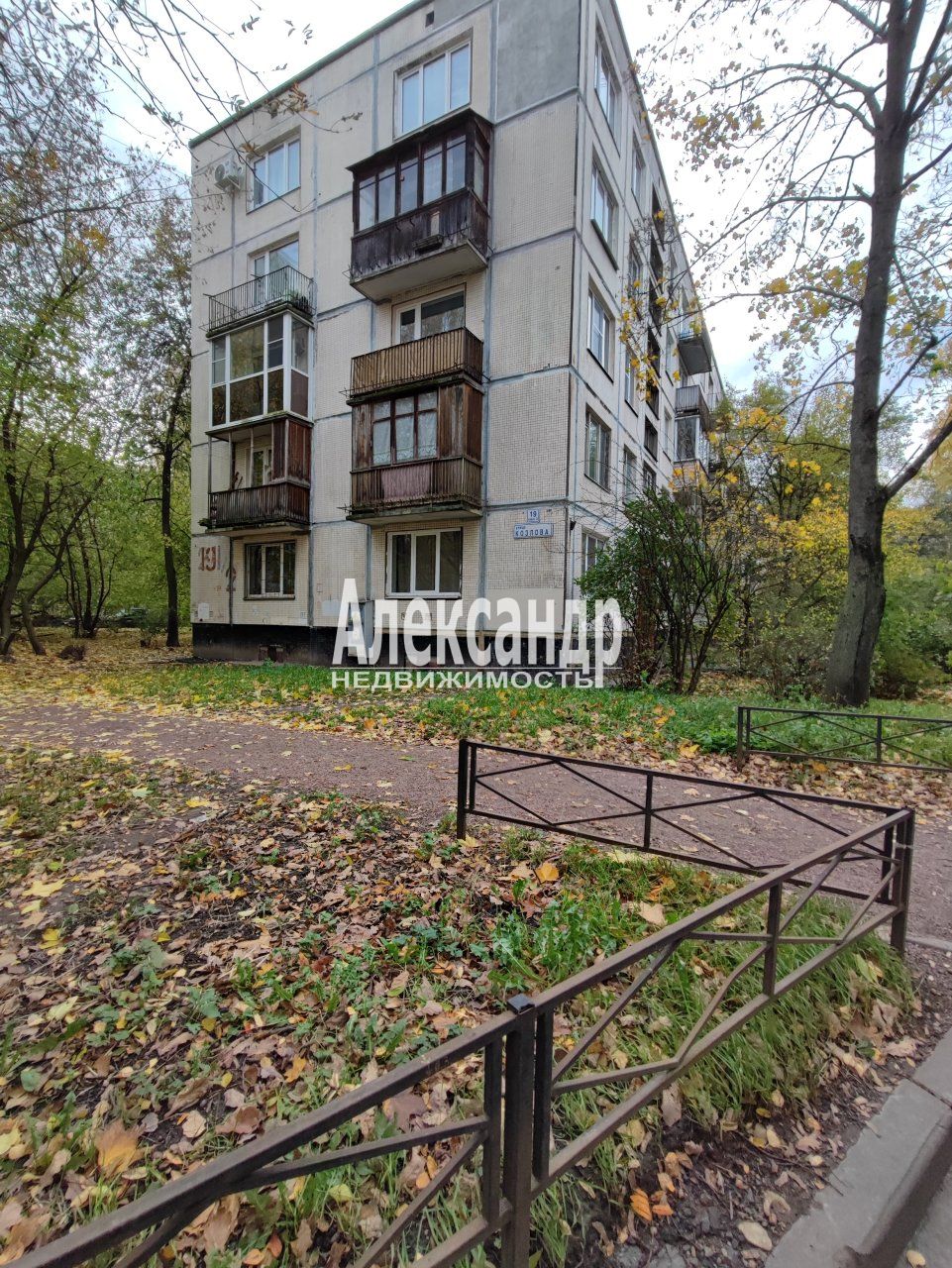 1-комнатная квартира (31м2) на продажу по адресу Санкт-Петербург, улица Козлова, 19к2— фото 19 из 25