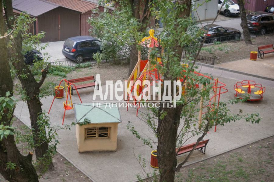 2-комнатная квартира (46м2) на продажу по адресу Санкт-Петербург, 2-я Советская улица, 25/2— фото 16 из 19