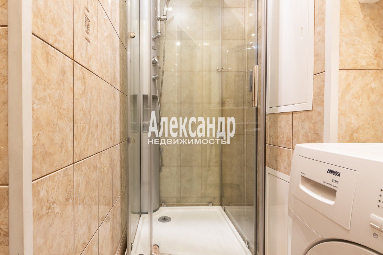 2-комнатная квартира (46м2) на продажу по адресу Санкт-Петербург, 2-я Советская улица, 25/2— фото 12 из 19
