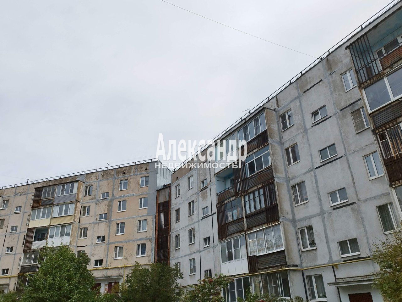 1-комнатная квартира (39м2) на продажу по адресу Ленинградская область, Выборг, улица Гагарина, 39— фото 2 из 12
