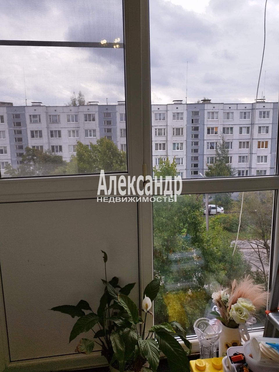 1-комнатная квартира (39м2) на продажу по адресу Ленинградская область, Выборг, улица Гагарина, 39— фото 6 из 12