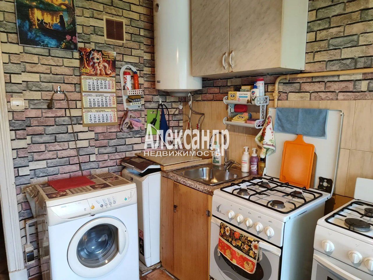 Комната в 6-комнатной квартире (103м2) на продажу по адресу Санкт-Петербург, Ломоносов, улица Победы, 3— фото 5 из 12