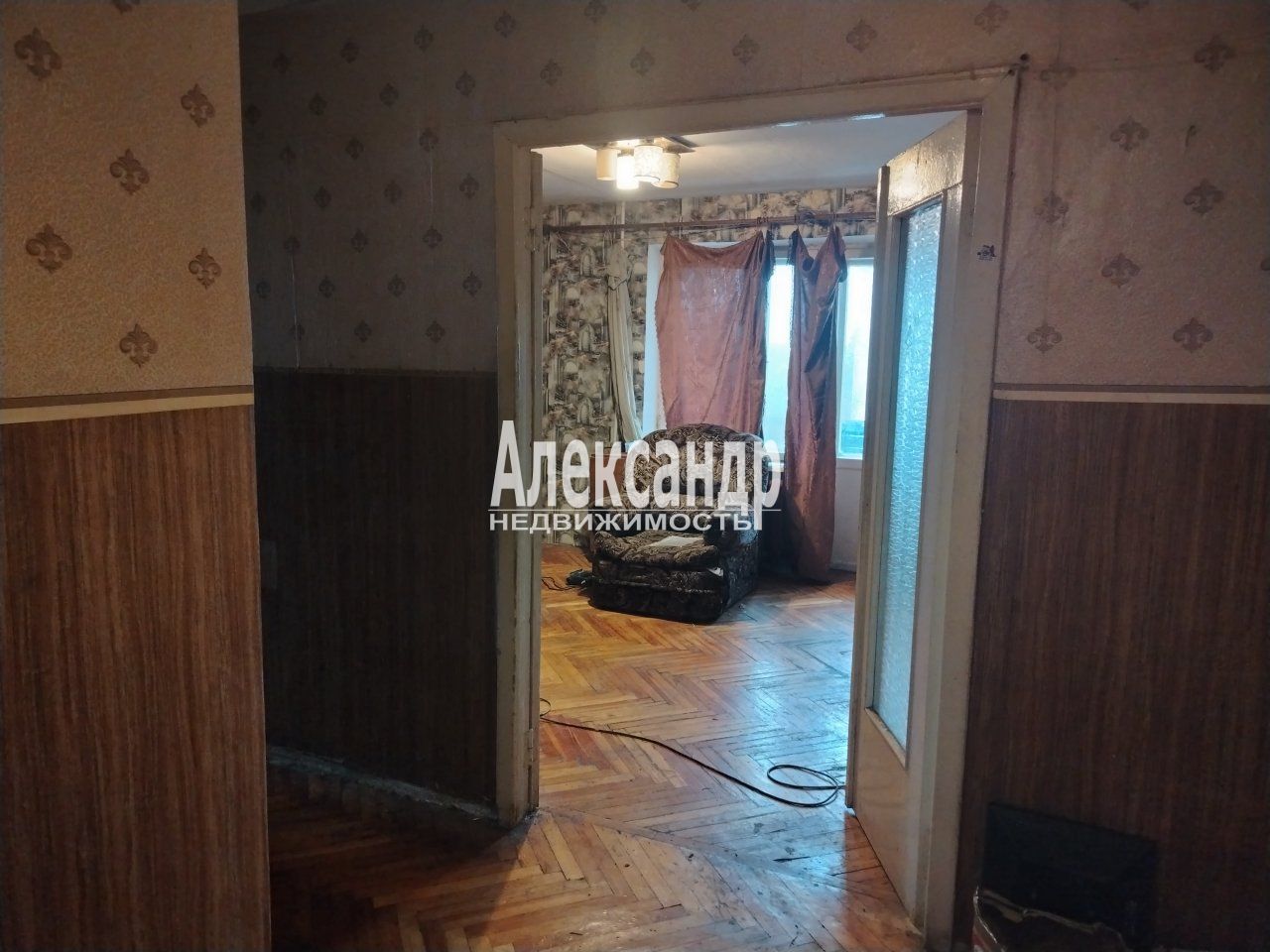 3-комнатная квартира (63м2) на продажу по адресу Ленинградская область, Волхов, улица Вали Голубевой, 17— фото 13 из 23