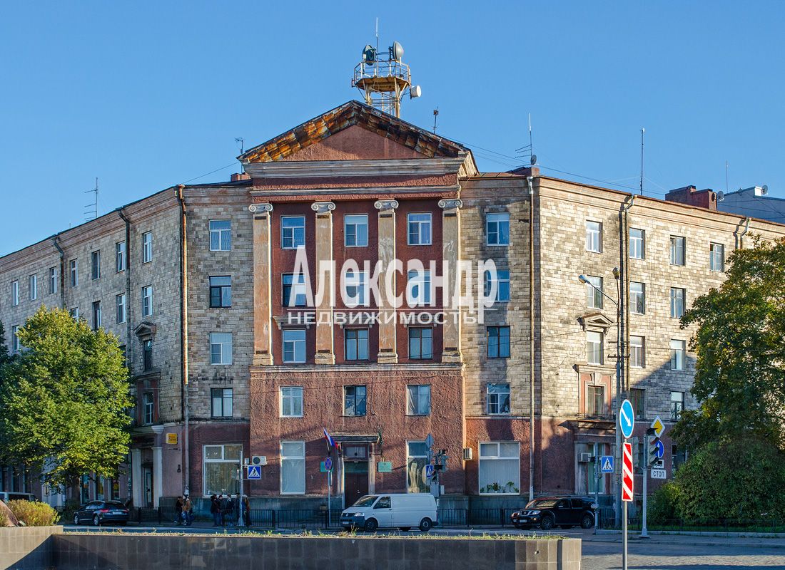 4-комнатная квартира