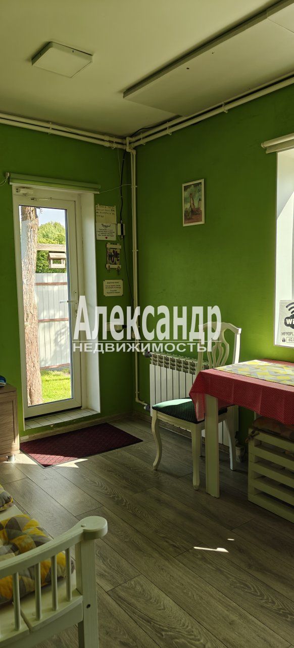 2-комнатная квартира (30м2) на продажу по адресу Ленинградская область, Выборг, 1-я Бригадная улица, 28— фото 1 из 27