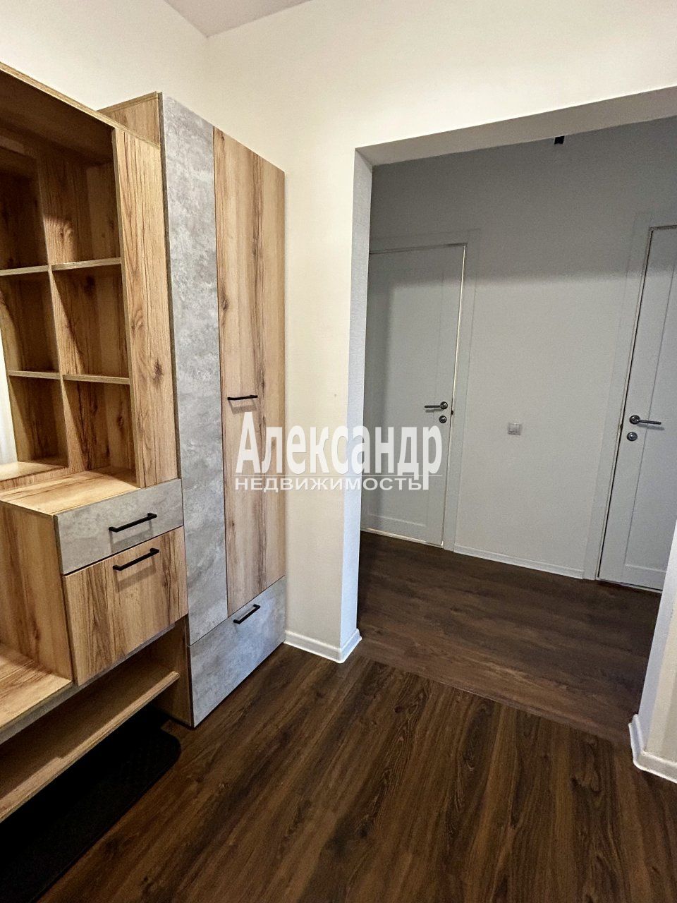 2-комнатная квартира (56м2) на продажу по адресу Санкт-Петербург, Муринская дорога, 11к1— фото 12 из 20