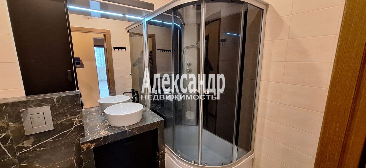 3-комнатная квартира (77м2) на продажу по адресу Санкт-Петербург, Приморский район, ул Лидии Зверевой, дом 3 кор 3 стр 1— фото 9 из 20