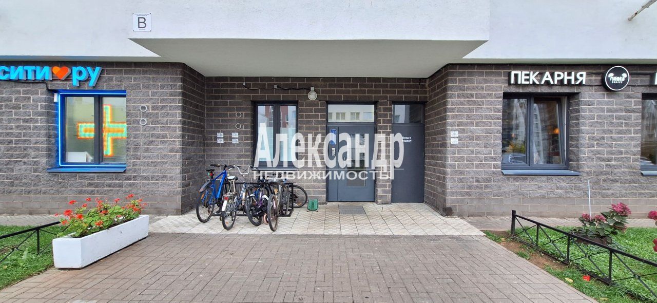 3-комнатная квартира (77м2) на продажу по адресу Санкт-Петербург, Приморский район, ул Лидии Зверевой, дом 3 кор 3 стр 1— фото 18 из 20