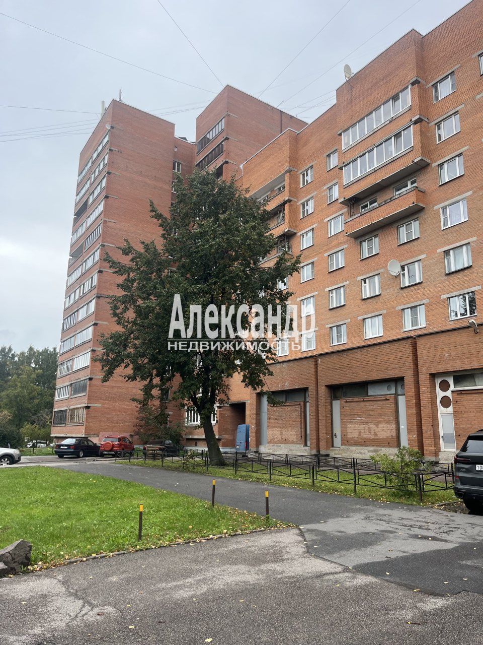 2-комнатная квартира (54м2) на продажу по адресу Санкт-Петербург, Дибуновская улица, 37— фото 2 из 10