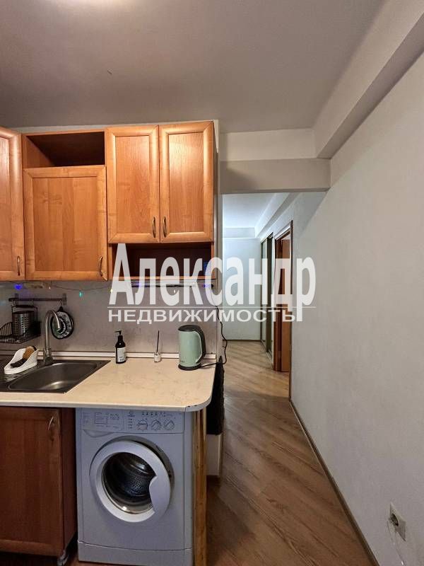 1-комнатная квартира (31м2) на продажу по адресу Санкт-Петербург, проспект Космонавтов, 21к1— фото 13 из 16