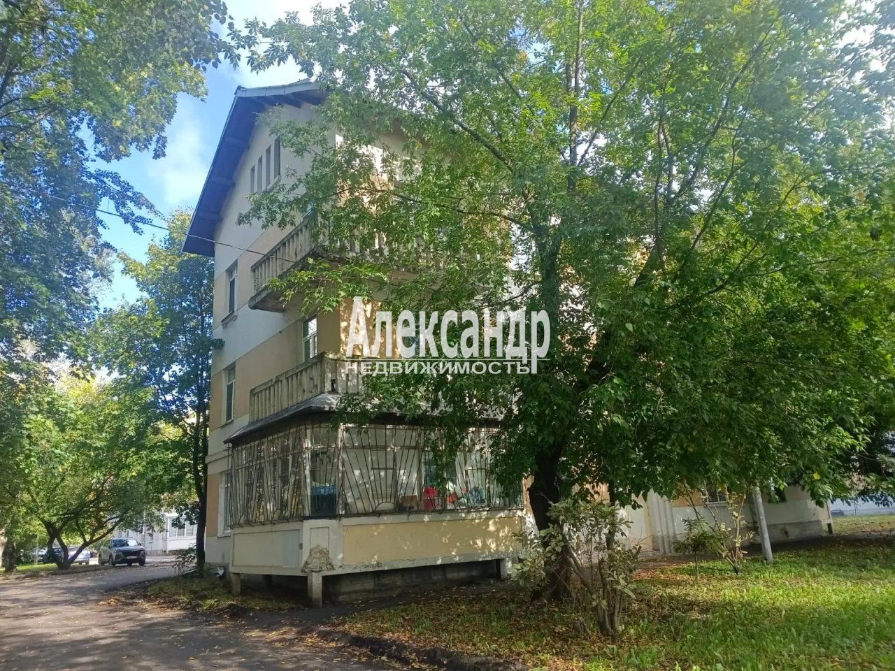 Комната в 3-комнатной квартире (63м2) на продажу по адресу Санкт-Петербург, Октябрьская набережная, 90к1— фото 13 из 14