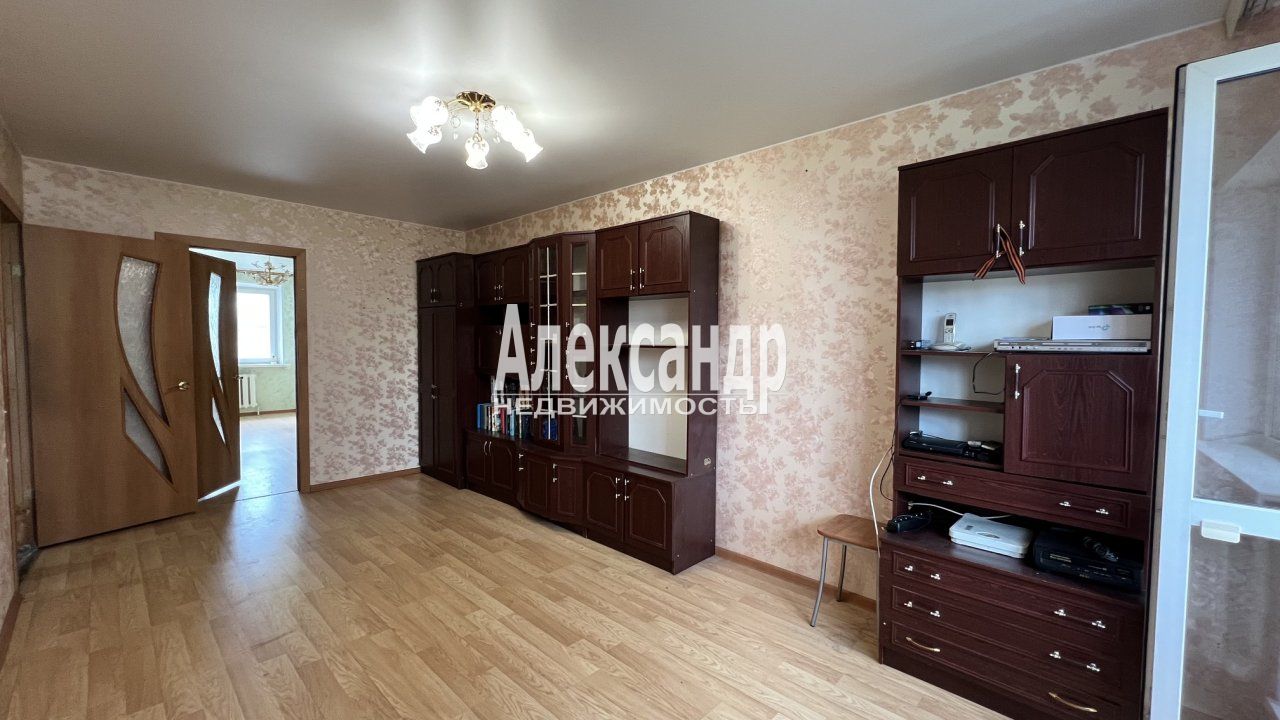 2-комнатная квартира (43м2) на продажу по адресу Ленинградская область, Выборгский район, Светогорск, улица Коробицына, 7— фото 3 из 28