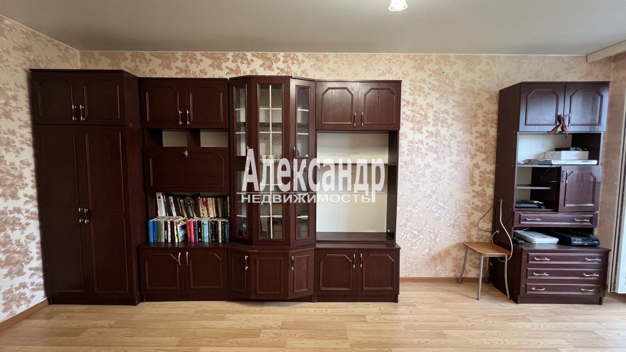 2-комнатная квартира (43м2) на продажу по адресу Ленинградская область, Выборгский район, Светогорск, улица Коробицына, 7— фото 4 из 28