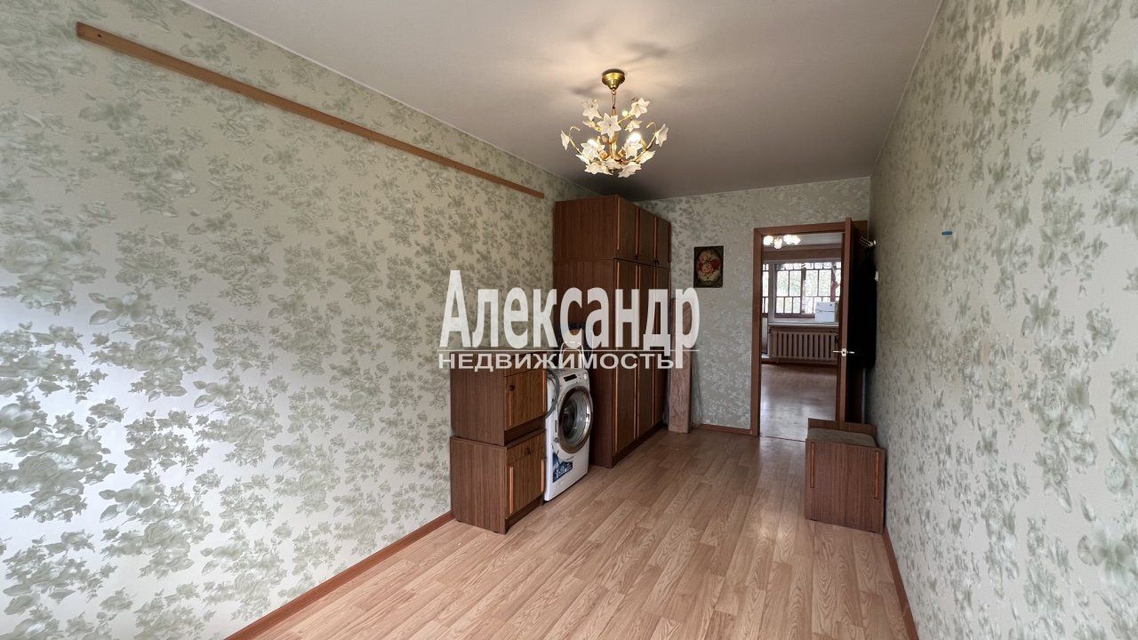 2-комнатная квартира (43м2) на продажу по адресу Ленинградская область, Выборгский район, Светогорск, улица Коробицына, 7— фото 9 из 28