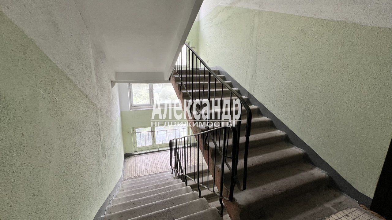2-комнатная квартира (43м2) на продажу по адресу Ленинградская область, Выборгский район, Светогорск, улица Коробицына, 7— фото 25 из 28