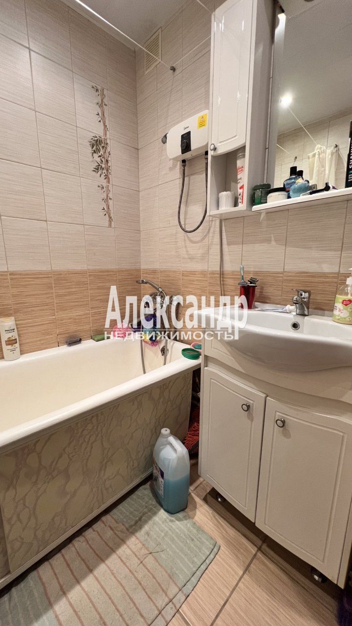 1-комнатная квартира (41м2) на продажу по адресу Ленинградская область, Выборгский район, городской посёлок Советский, Школьная улица, 42— фото 19 из 32
