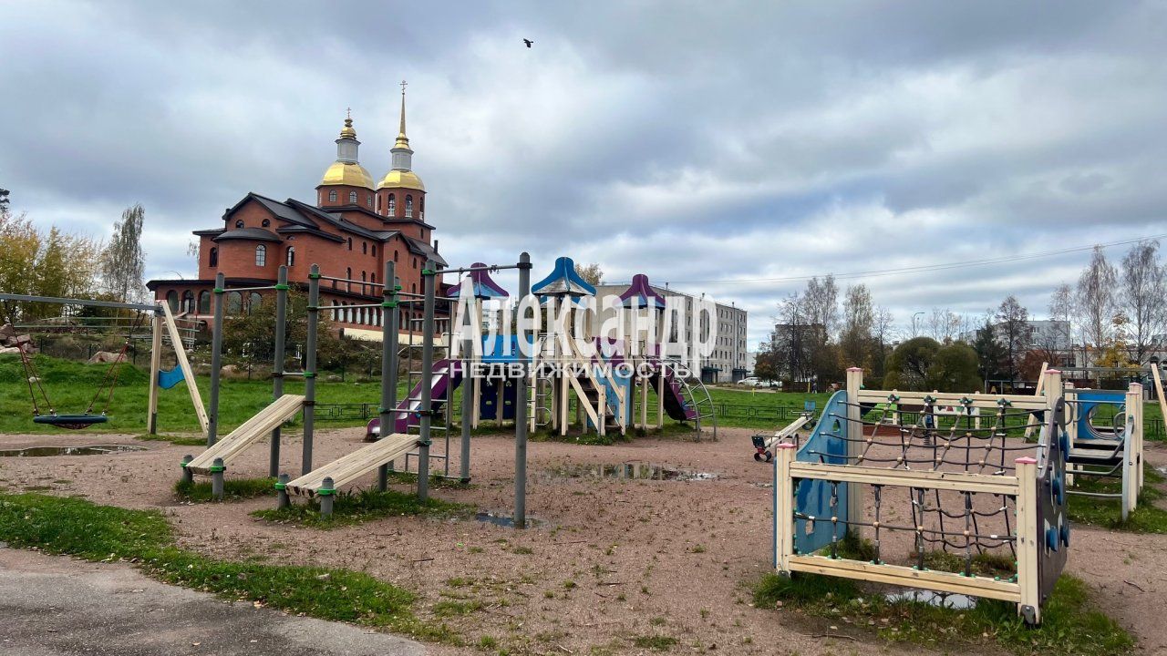 1-комнатная квартира (41м2) на продажу по адресу Ленинградская область, Выборгский район, городской посёлок Советский, Школьная улица, 42— фото 30 из 32