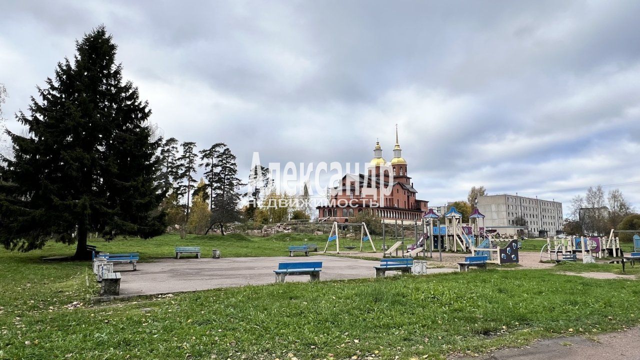 1-комнатная квартира (41м2) на продажу по адресу Ленинградская область, Выборгский район, городской посёлок Советский, Школьная улица, 42— фото 31 из 32