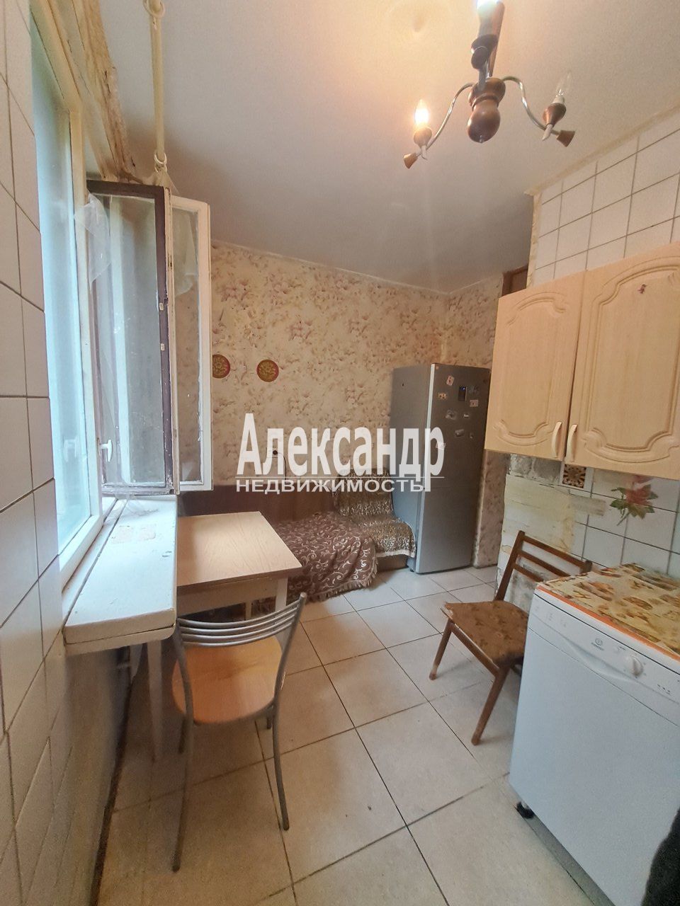 3-комнатная квартира (62м2) в аренду по адресу Санкт-Петербург, улица Олеко Дундича, 19к1— фото 8 из 16