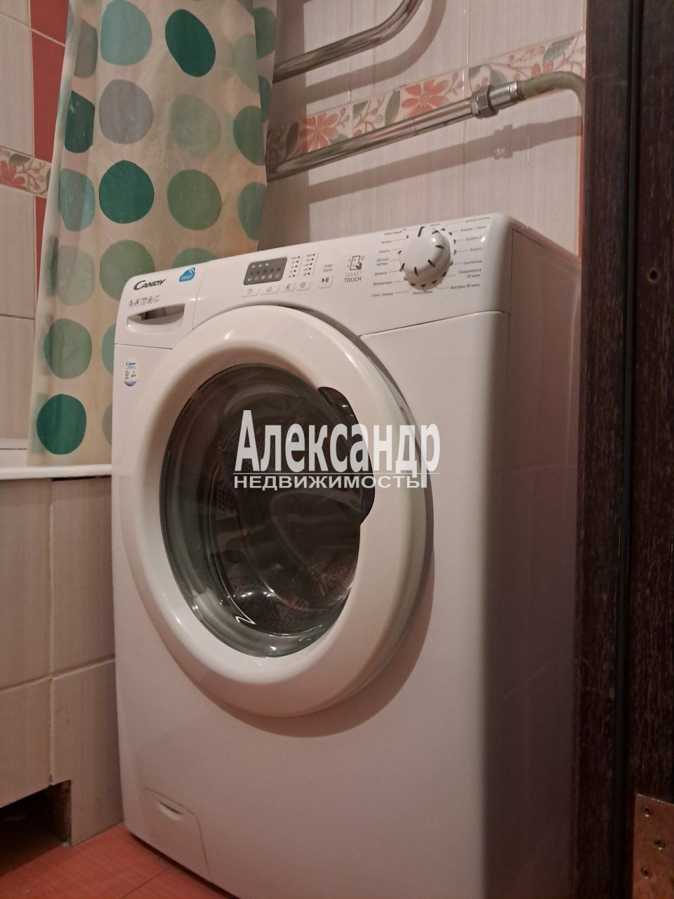 3-комнатная квартира (62м2) в аренду по адресу Санкт-Петербург, улица Олеко Дундича, 19к1— фото 11 из 16