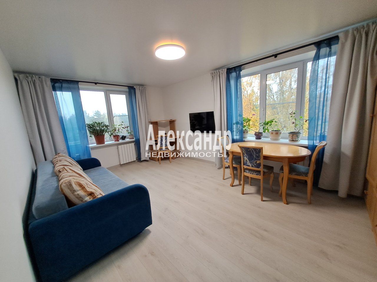 2-комнатная квартира (51м2) в аренду по адресу Санкт-Петербург, улица Верности, 36— фото 8 из 18