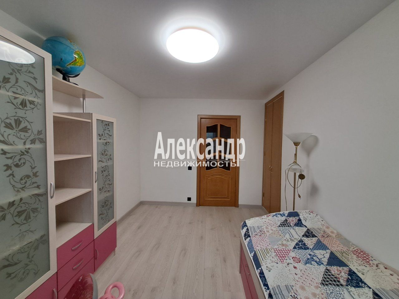 2-комнатная квартира (51м2) в аренду по адресу Санкт-Петербург, улица Верности, 36— фото 12 из 18