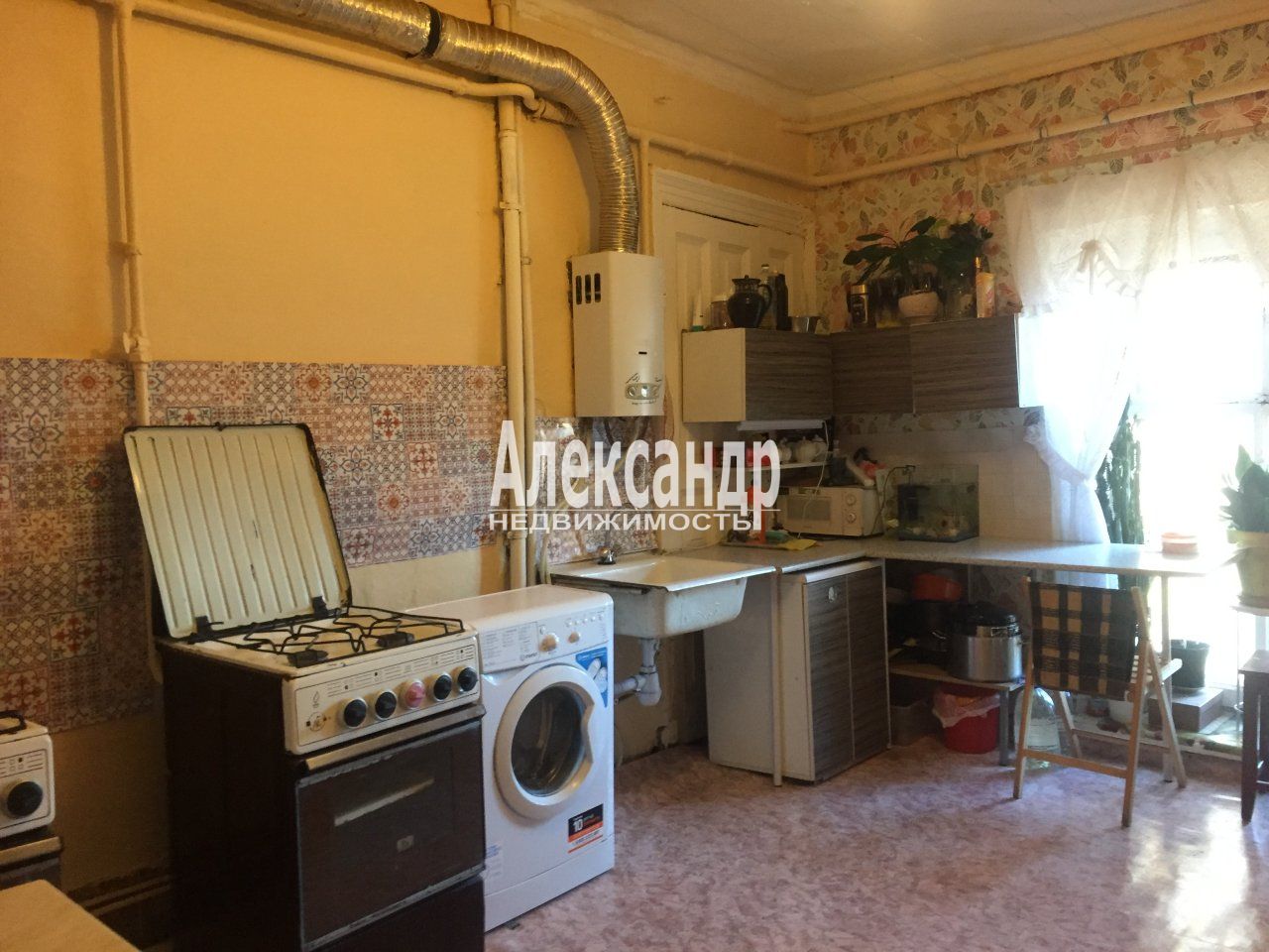 Комната в 4-комнатной квартире