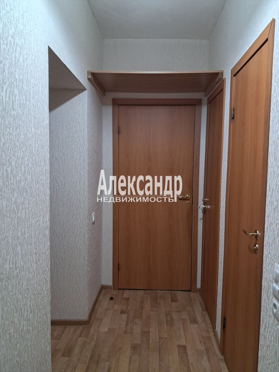 2-комнатная квартира (47м2) в аренду по адресу Санкт-Петербург, проспект Тореза, 77к3Б, подъезд 1— фото 18 из 21