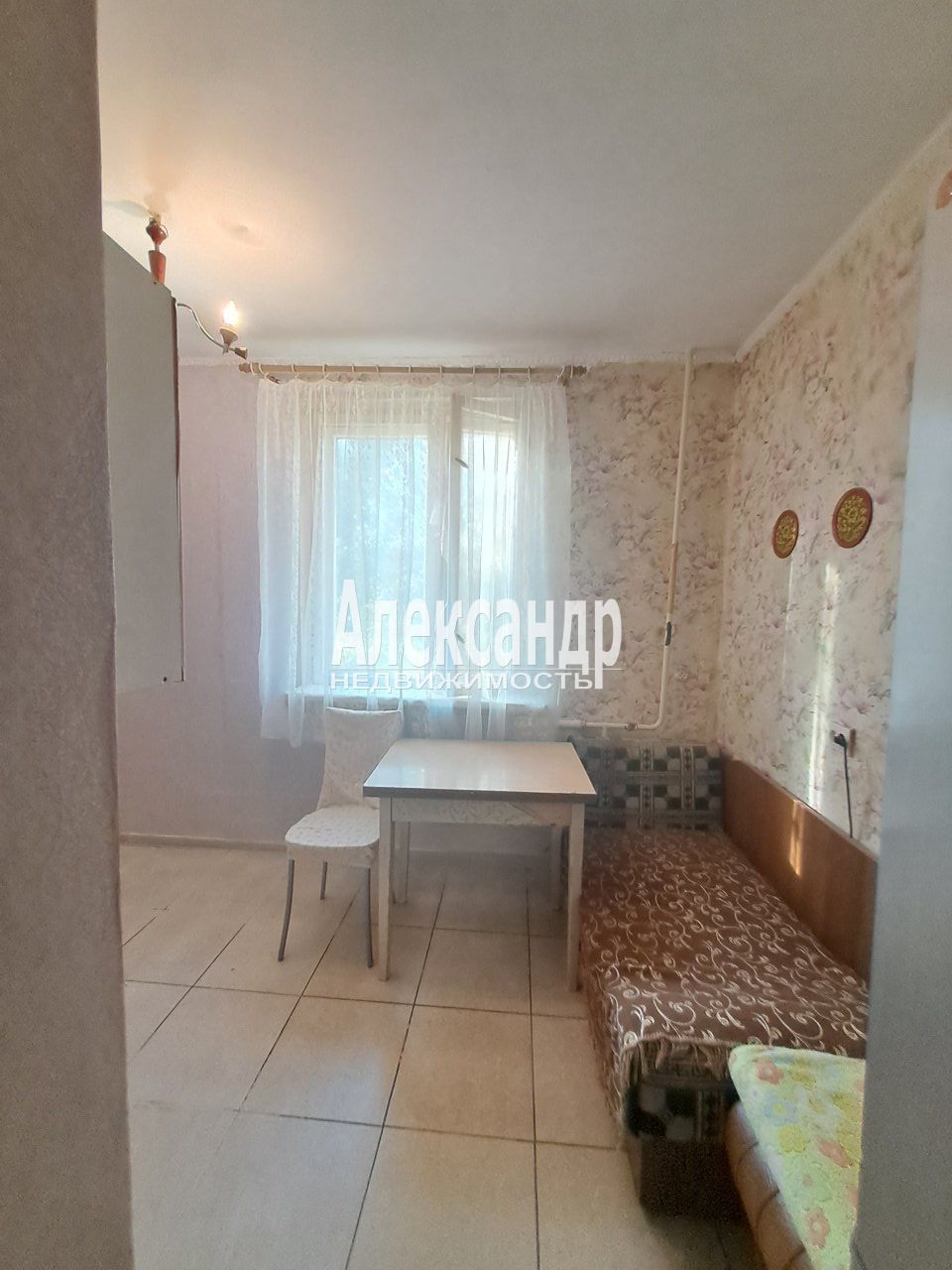 3-комнатная квартира (62м2) в аренду по адресу Санкт-Петербург, улица Олеко Дундича, 19к1— фото 13 из 22