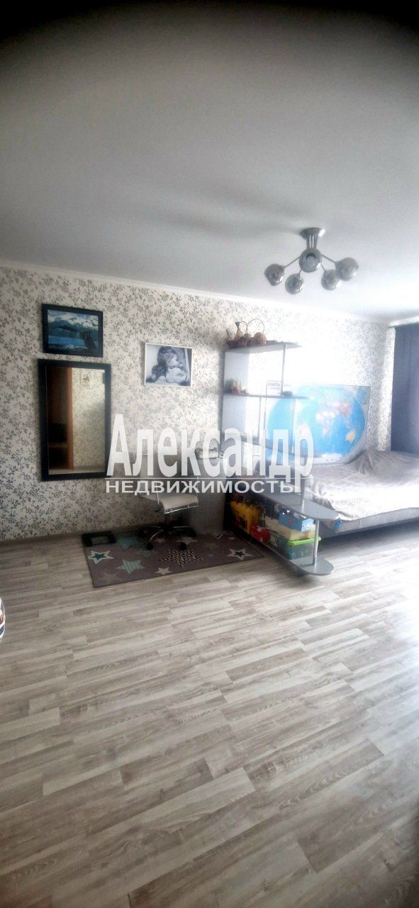 2-комнатная квартира (62м2) на продажу по адресу Санкт-Петербург, Комендантский проспект, 16к1, подъезд 1— фото 4 из 17