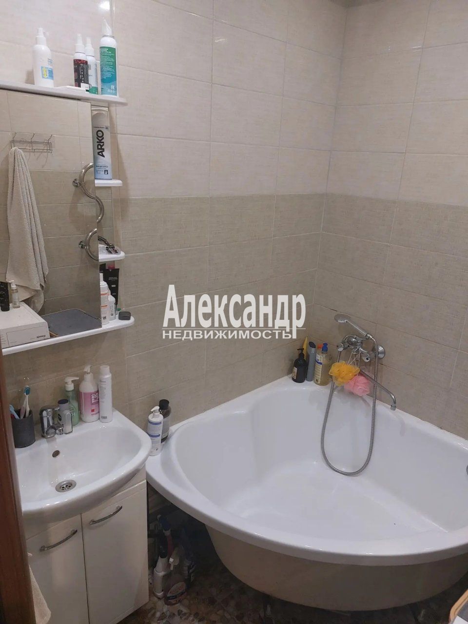 2-комнатная квартира (41м2) на продажу по адресу Ленинградская область, Всеволожский район, Мурино, бульвар Менделеева, 3, подъезд 2— фото 6 из 13