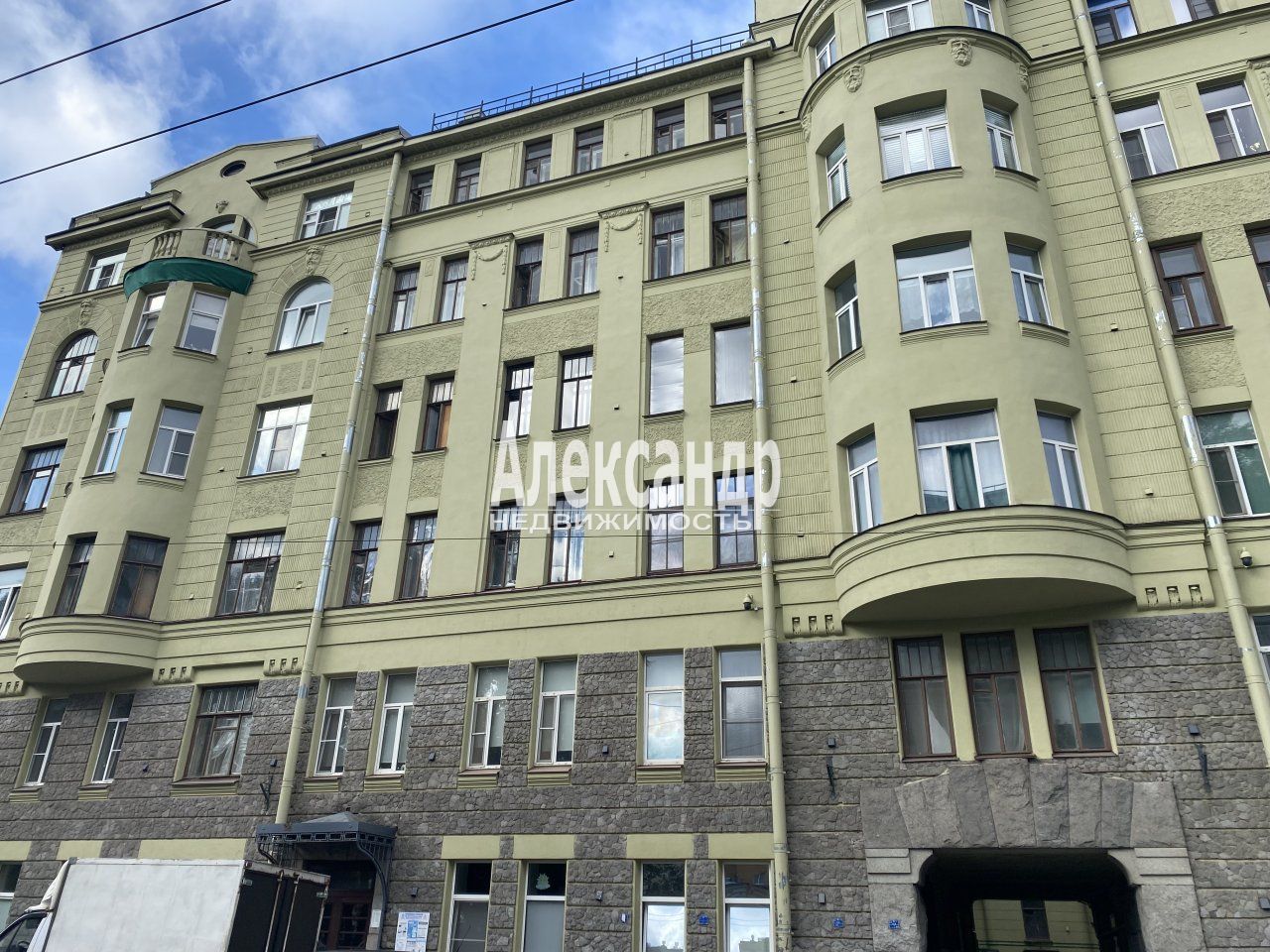 Комната в 6-комнатной квартире (186м2) на продажу по адресу Санкт-Петербург, улица Академика Лебедева, 12— фото 22 из 24