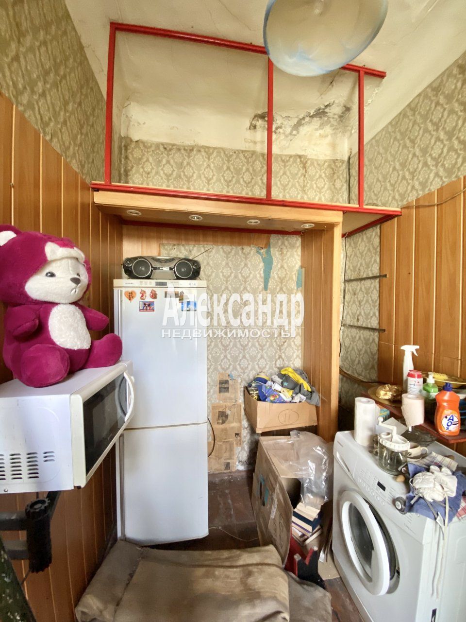Комната в 6-комнатной квартире (186м2) на продажу по адресу Санкт-Петербург, улица Академика Лебедева, 12— фото 14 из 24