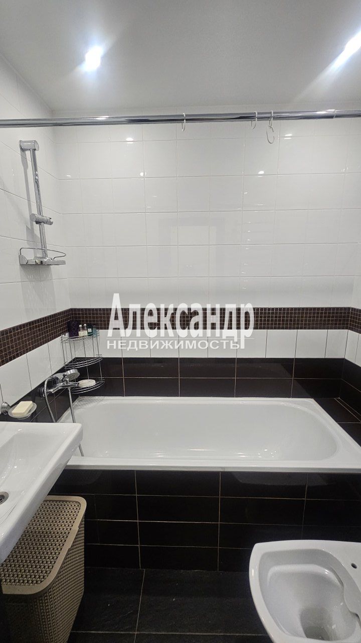 1-комнатная квартира (30м2) в аренду по адресу Ленинградская область, Всеволожский район, Мурино, Ручьёвский проспект, 2— фото 14 из 23