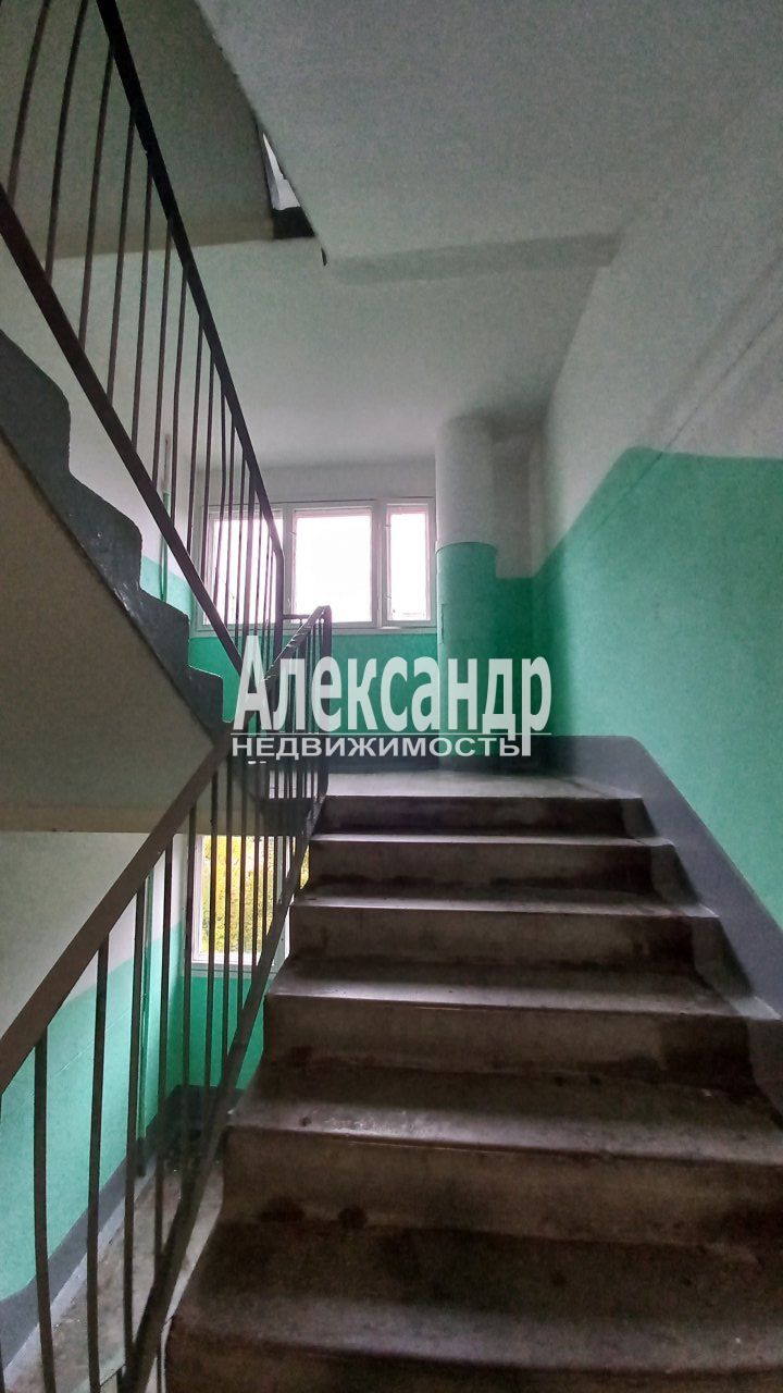 2-комнатная квартира (48м2) в аренду по адресу Санкт-Петербург, Сестрорецк, Приморское шоссе, 304— фото 11 из 13