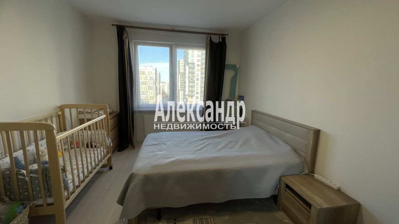 2-комнатная квартира (63м2) на продажу по адресу Санкт-Петербург, Богословская улица, 4к1— фото 3 из 21