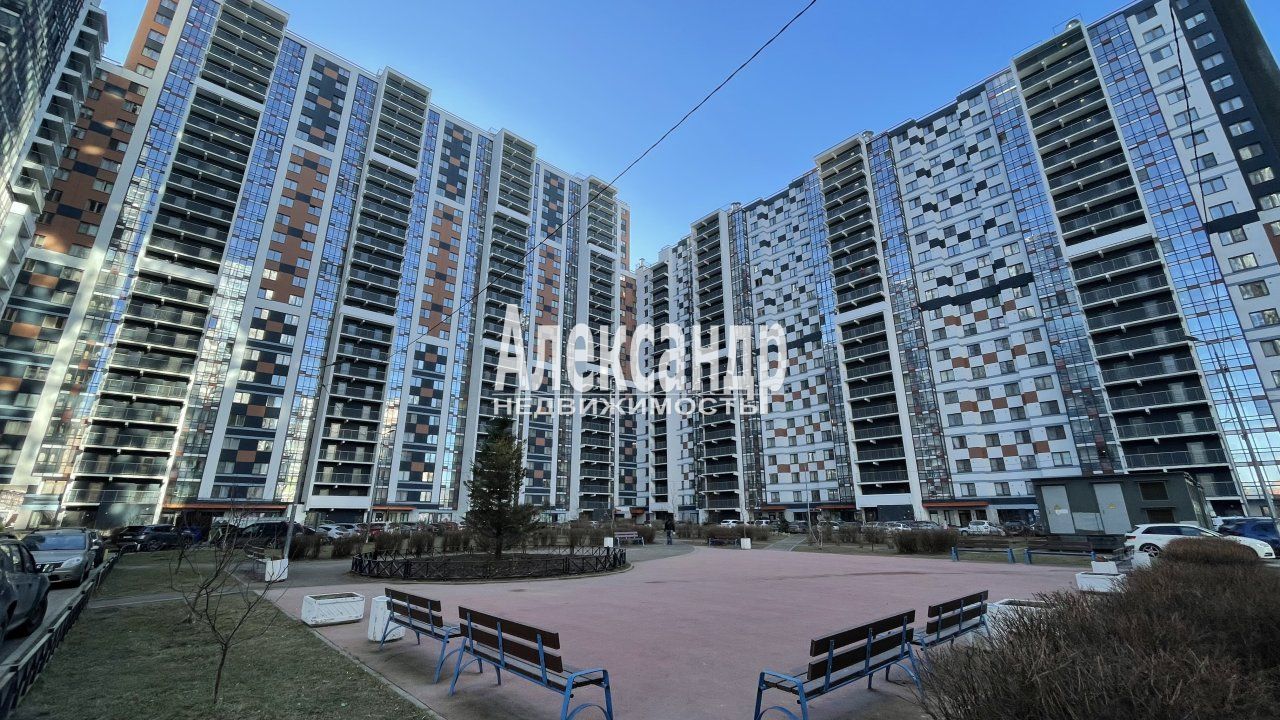 2-комнатная квартира (63м2) на продажу по адресу Санкт-Петербург, Богословская улица, 4к1— фото 12 из 21